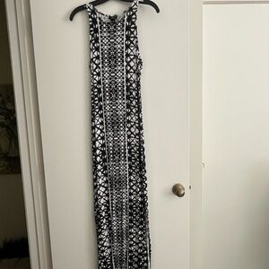 Mossimo Black and White Geometric Maxi Dress